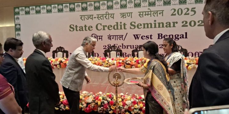 কৃষি শিল্প সহ পশ্চিমবঙ্গের উন্নয়ন খাতে ৩.৮০ লক্ষ কোটি টাকার ঋণ ঘোষণা করল নাবার্ড