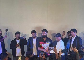 ‘খাদান’ ছবির প্রোমোশনে চরম বিশৃঙ্খলা-ধাক্কাধাক্কি