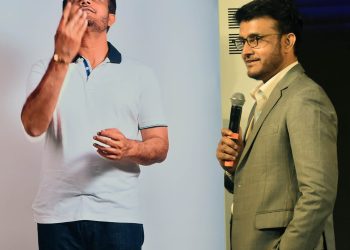 এইচএক্সআর ডিভাইসে ক্রিকেট কিংবদন্তি সৌরভ গাঙ্গুলির এআই ডিজিটাল অবতার উন্মোচন সআইকনজের