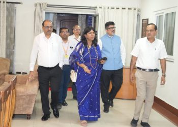 গীতিকা পান্ডে পূর্ব রেলওয়ের নতুন জেনারেল ম্যানেজার হিসেবে দায়িত্ব গ্রহণ করলেন